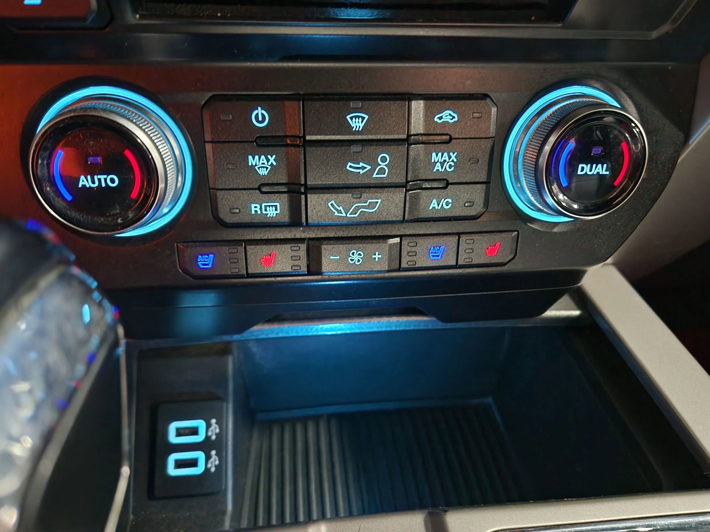 Used 2017 Ford F150 Lariat w/ Equipment Group 502A Luxury image 69