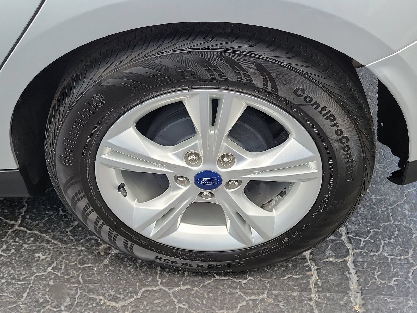 Used 2013 Ford Focus SE FWD image 9