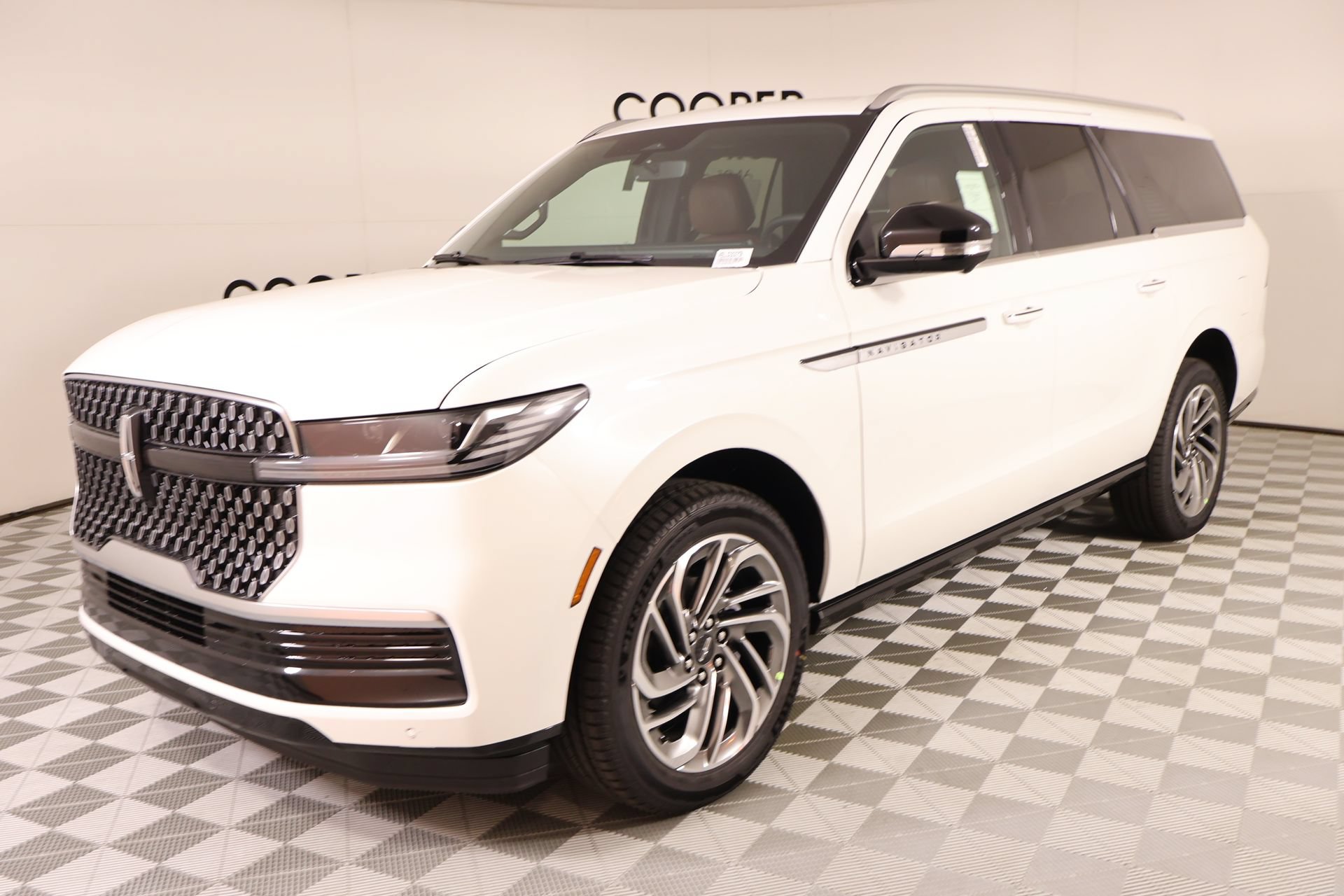 New 2027 Lincoln Navigator L Reserve AWD/4WD image 11