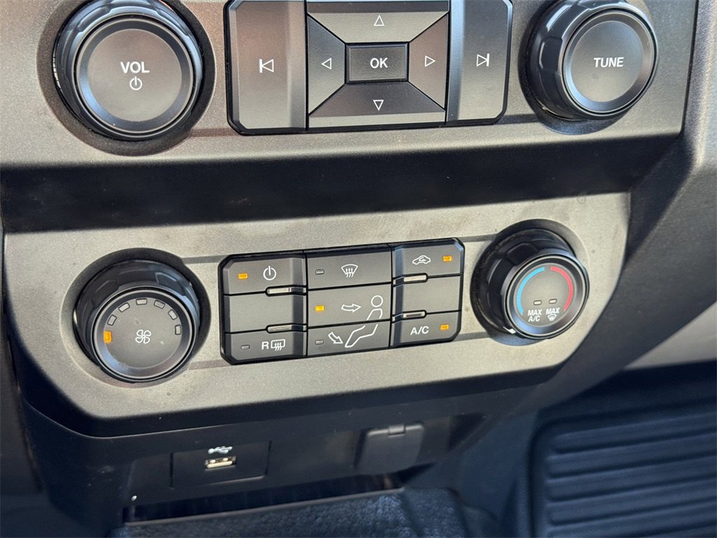 Certified 2022 Ford F250 XL w/ Power Equipment Group image 20