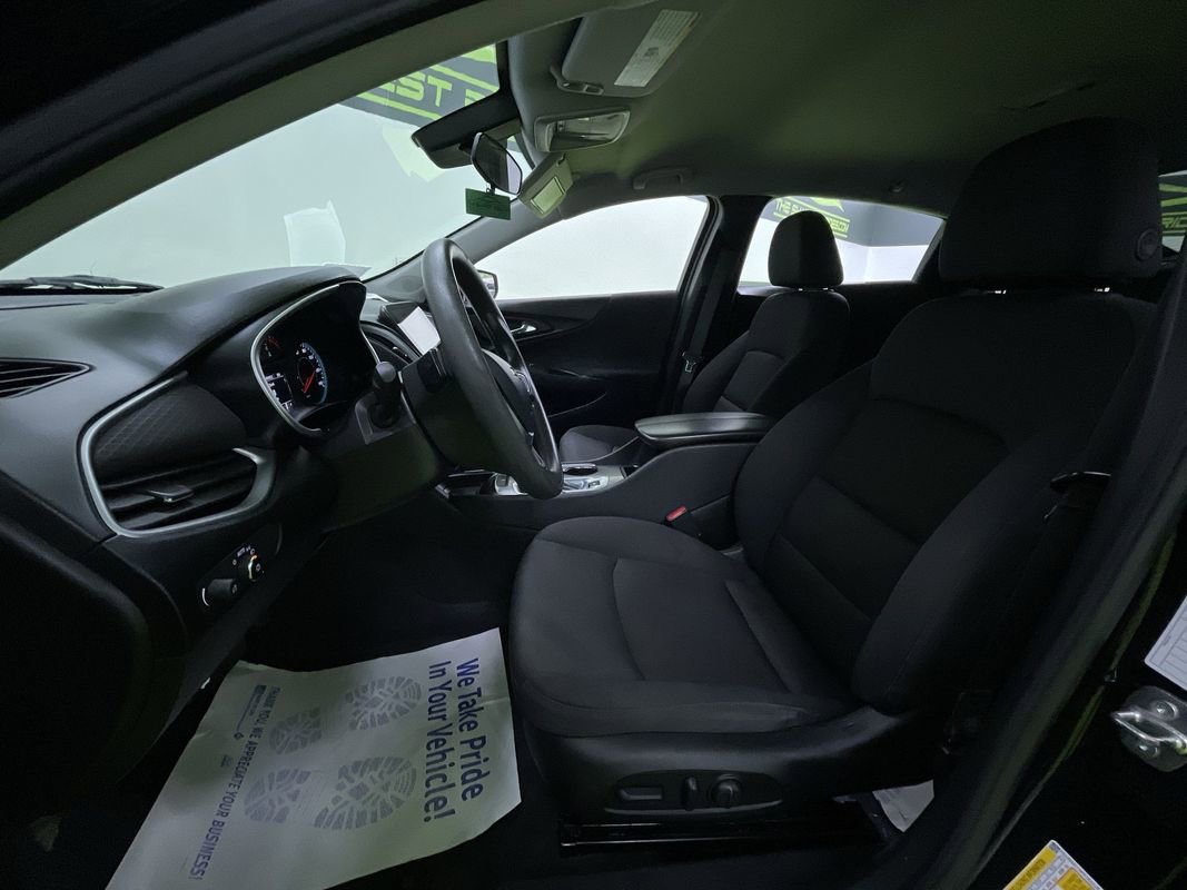 Used 2023 Chevrolet Malibu LT image 17