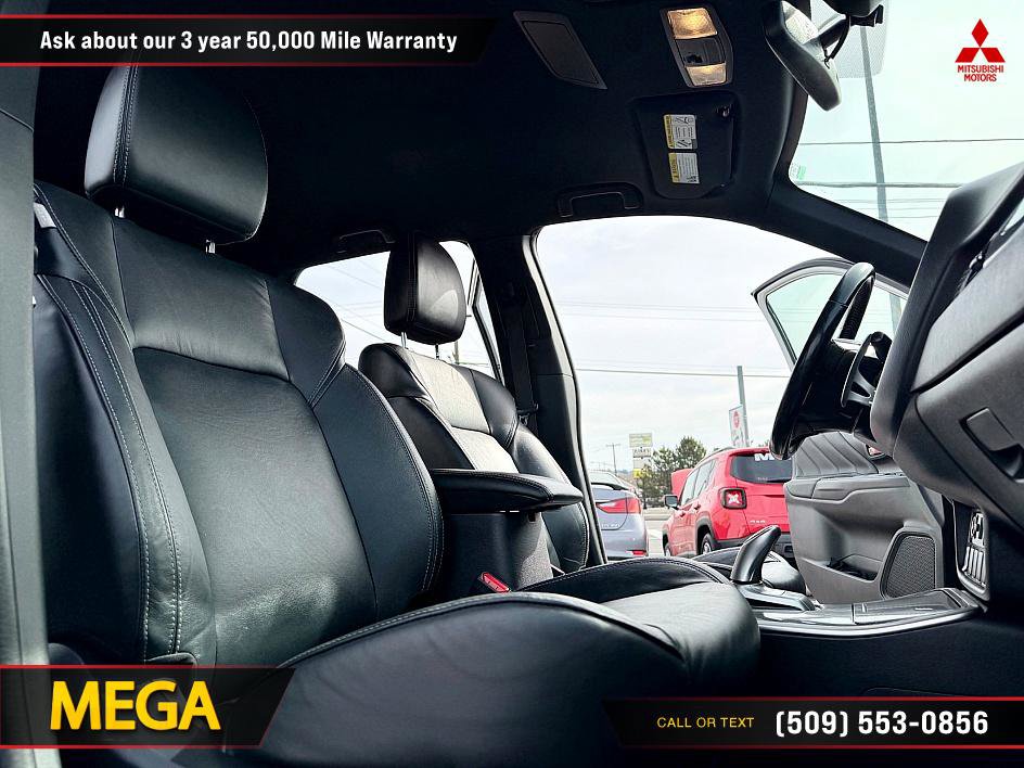 Used 2019 Mitsubishi Outlander SEL image 18