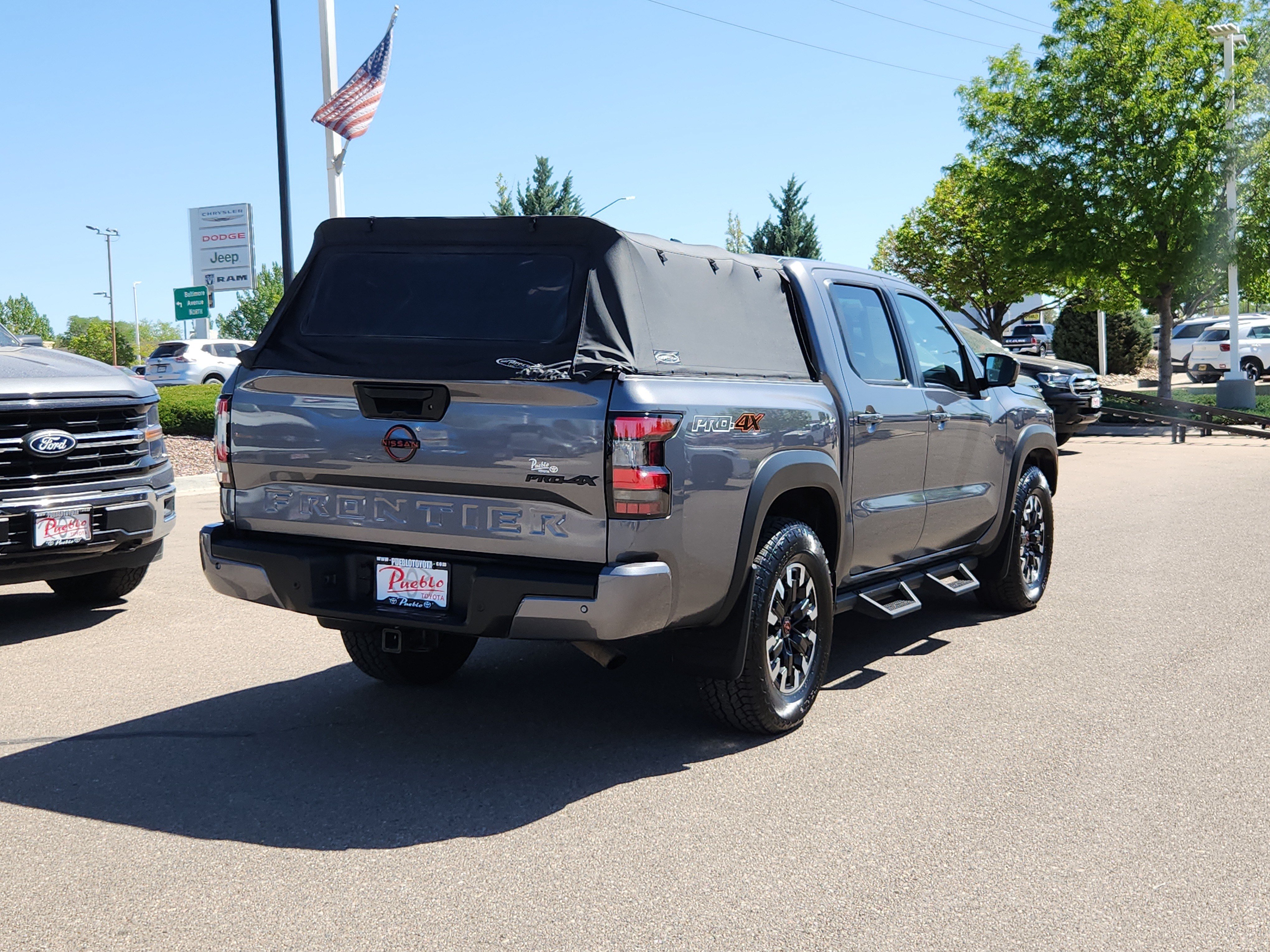 Used 2024 Nissan Frontier PRO-4X w/ Pro Convenience Package AWD/4WD image 3