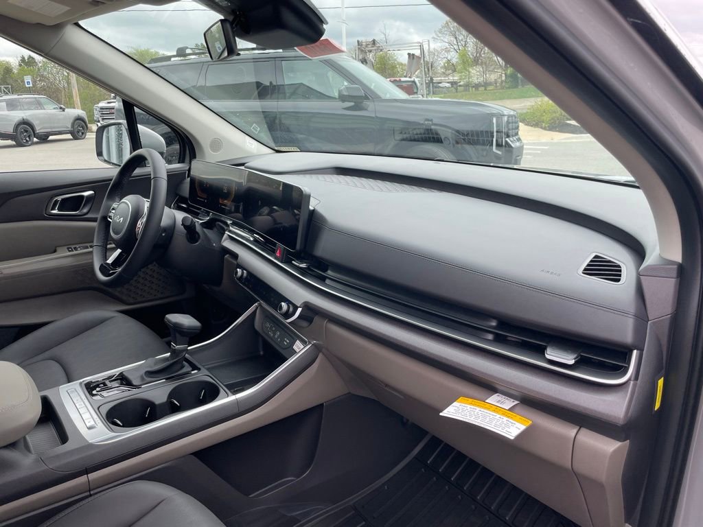 New 2026 Kia Carnival EX image 31
