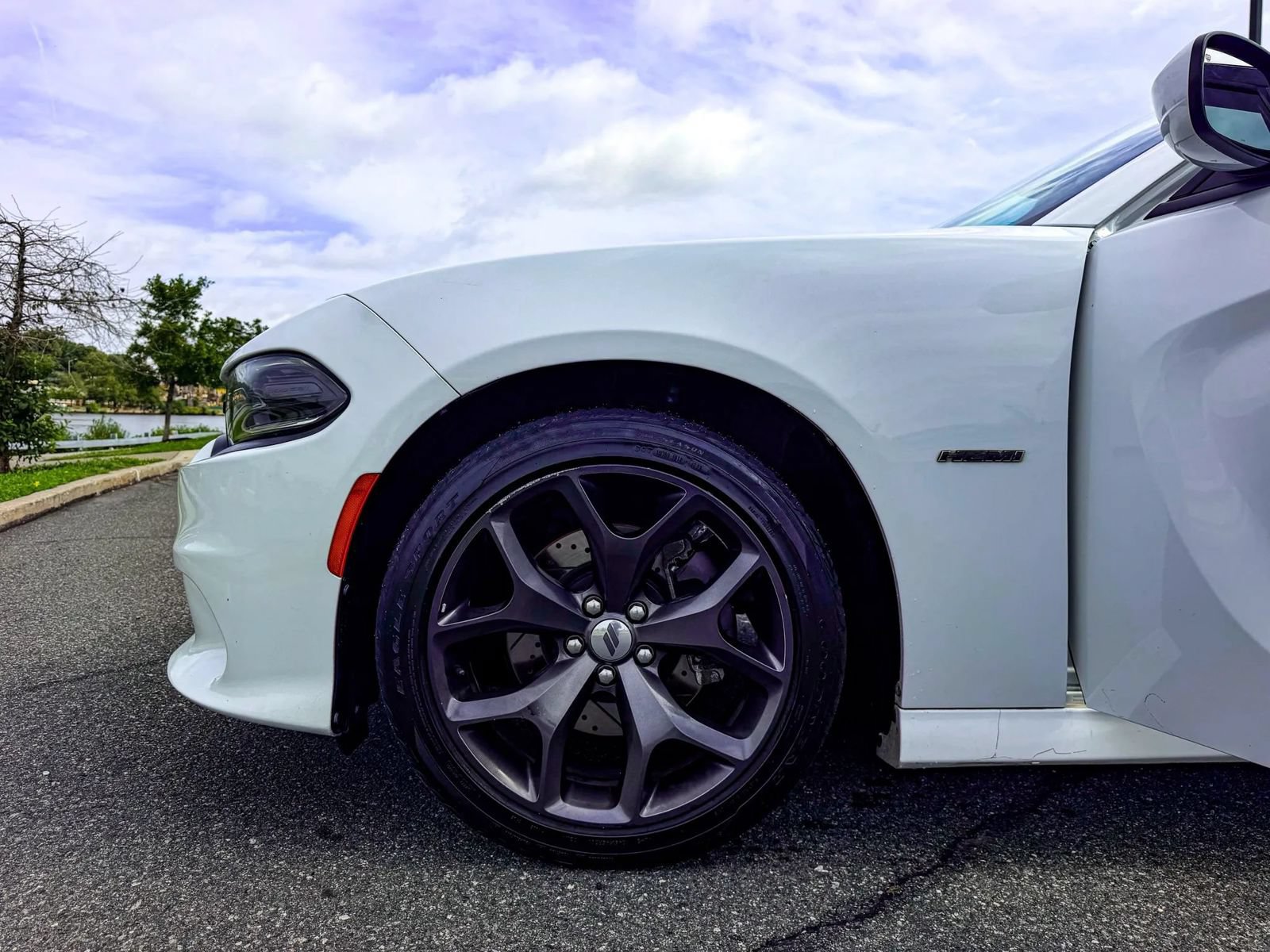 Used 2019 Dodge Charger R/T RWD image 41