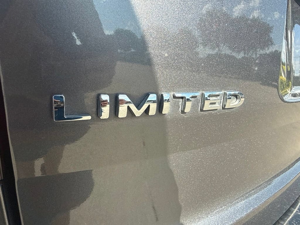 Used 2014 Ford Explorer Limited w/ Equipment Group 301A FWD image 10
