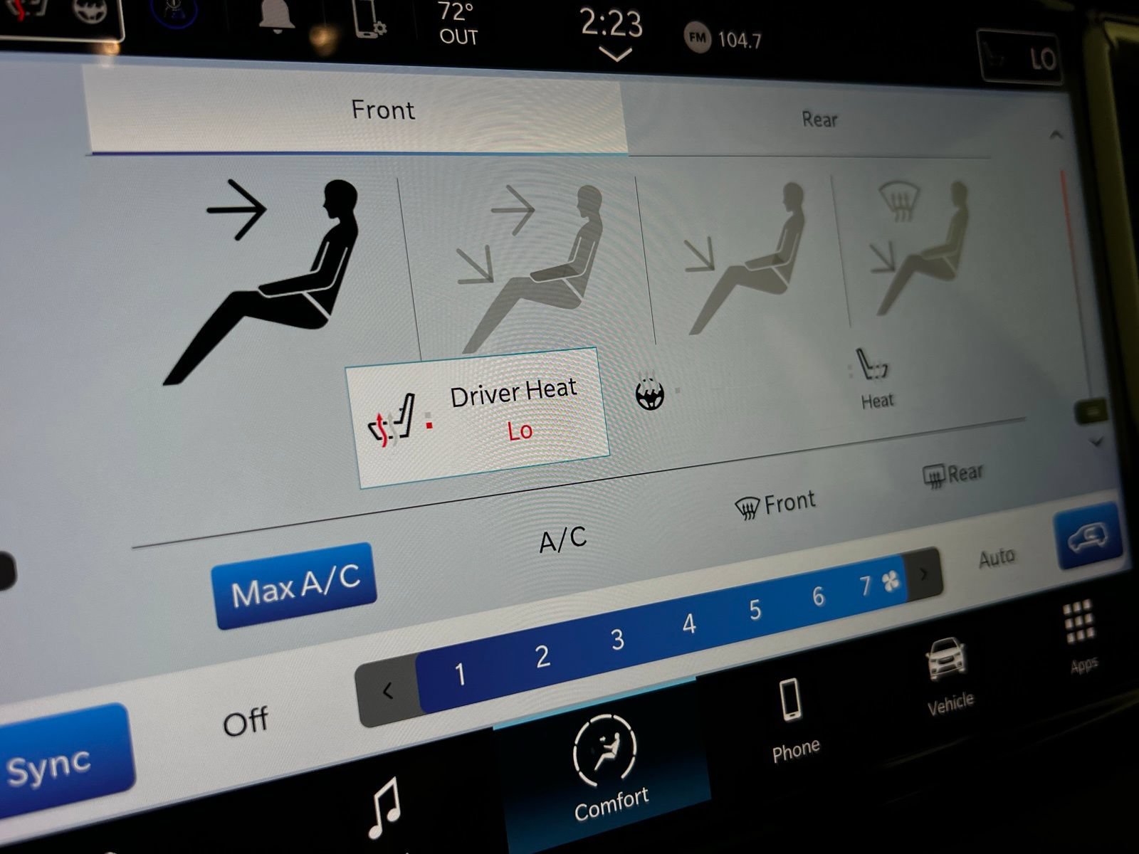 Used 2024 Chrysler Pacifica Touring-L FWD image 20