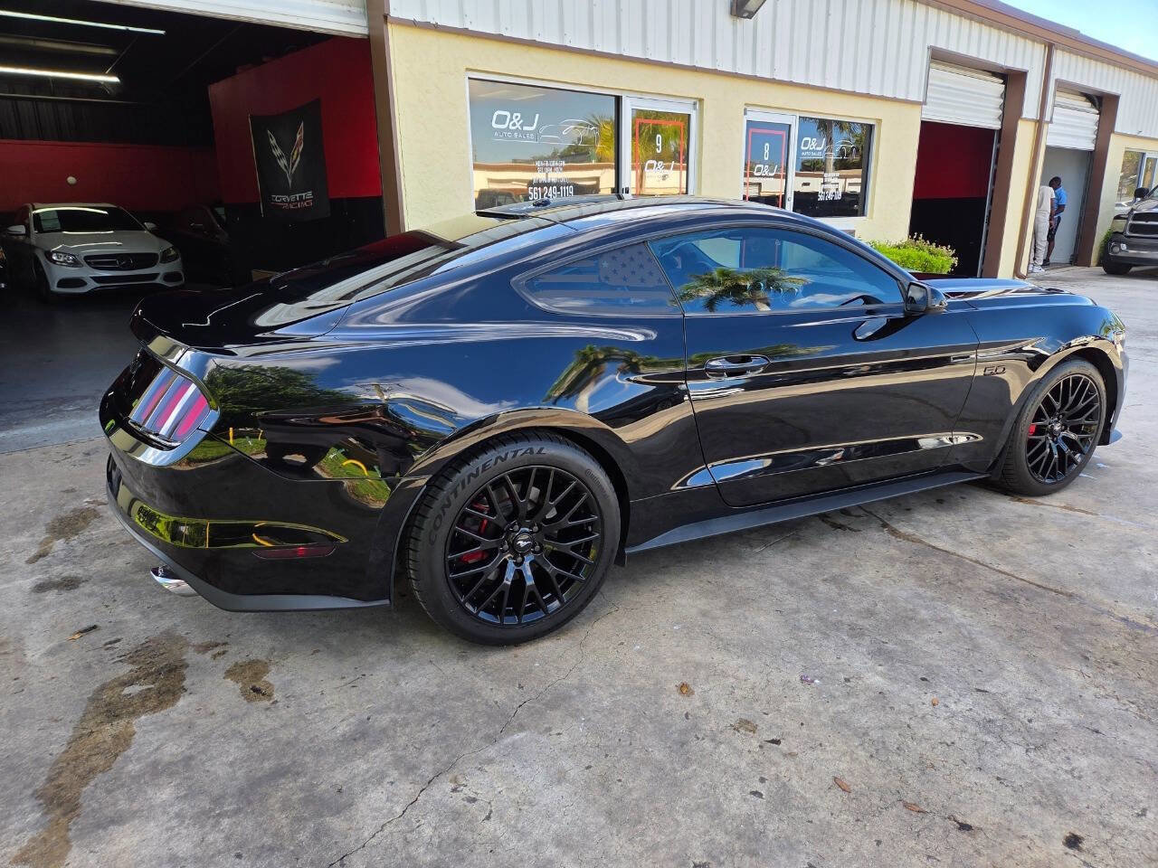 Used 2016 Ford Mustang GT Premium w/ GT Performance Package RWD image 7