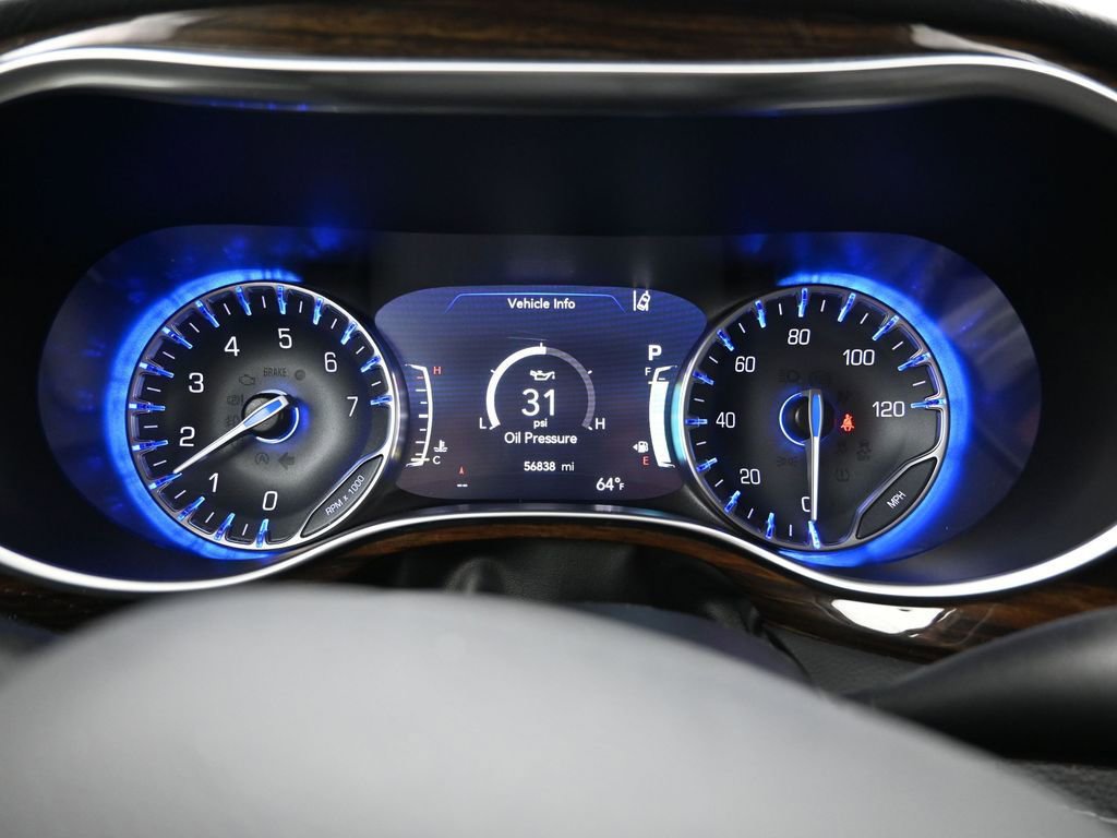 Used 2023 Chrysler Pacifica Limited image 15