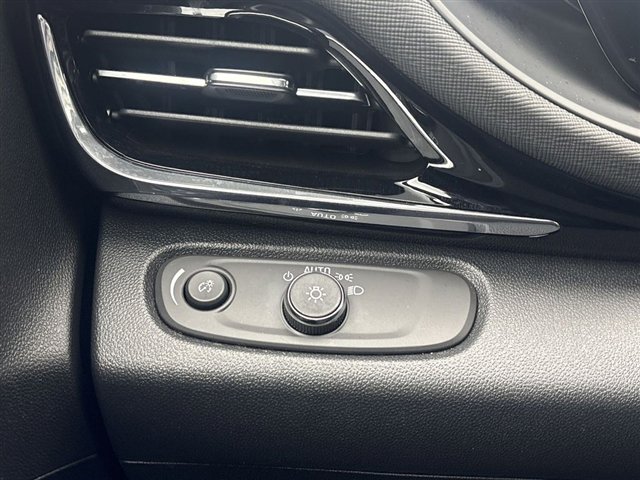 Certified 2024 Buick Envista Sport Touring w/ Convenience I Package image 17