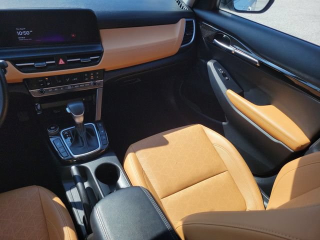 Used 2024 Kia Seltos EX AWD/4WD image 16