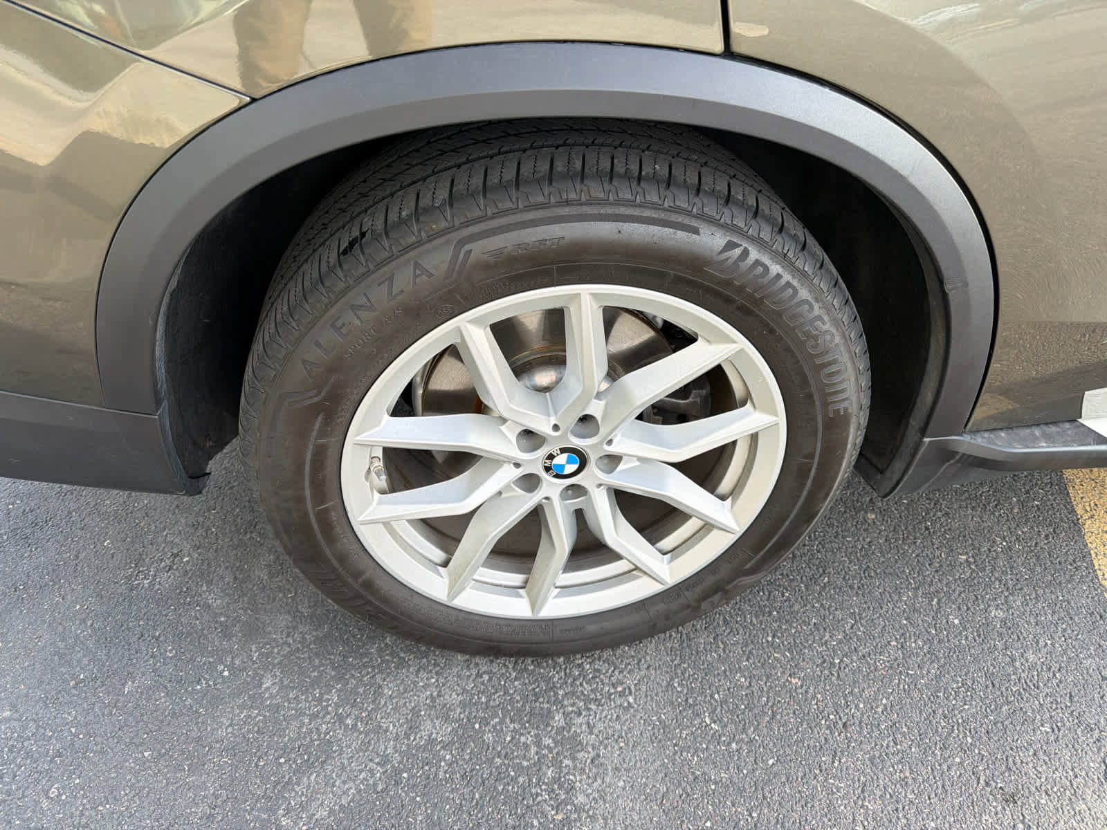 Used 2021 BMW X5 xDrive45e w/ Executive Package image 9