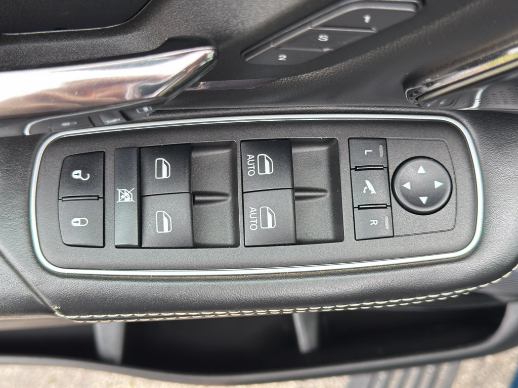 Used 2023 RAM 1500 Limited AWD/4WD image 13
