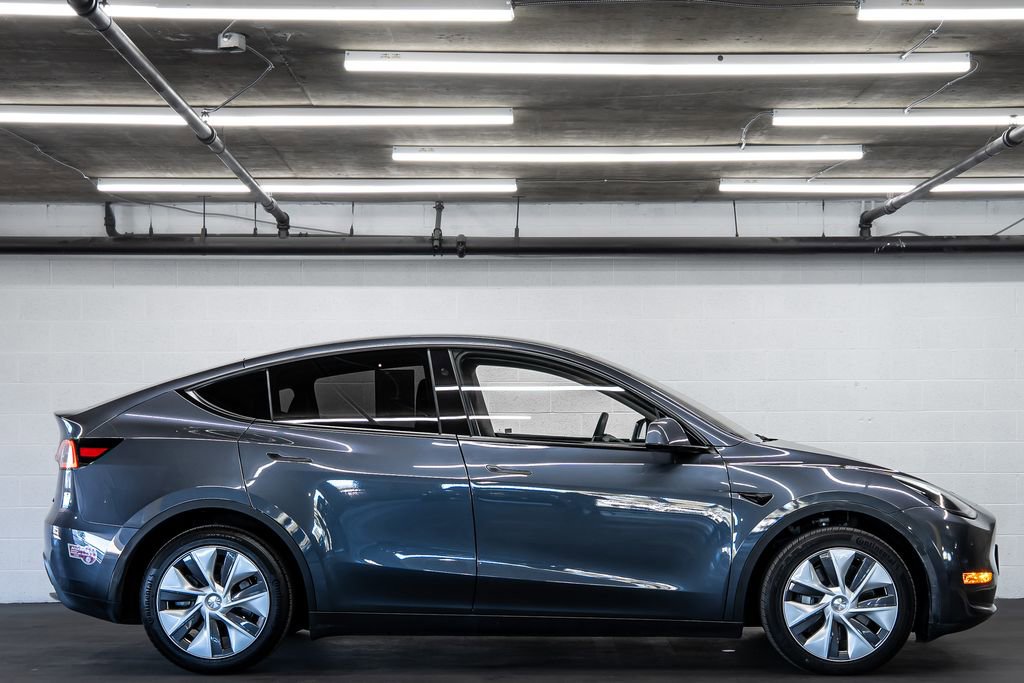 Used 2023 Tesla Model Y Long Range image 6