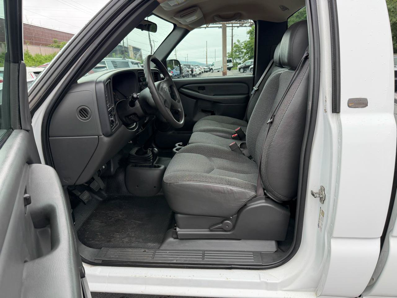 Used 2005 Chevrolet Silverado 2500 W/T AWD/4WD image 9