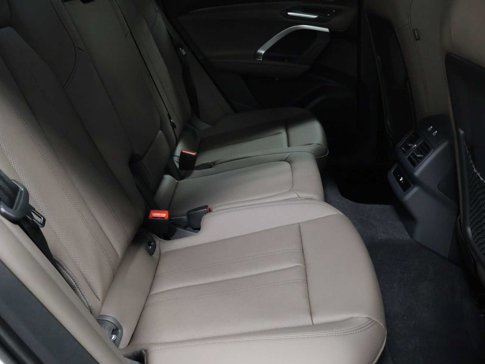New 2026 Audi Q5 Premium Plus AWD/4WD image 35