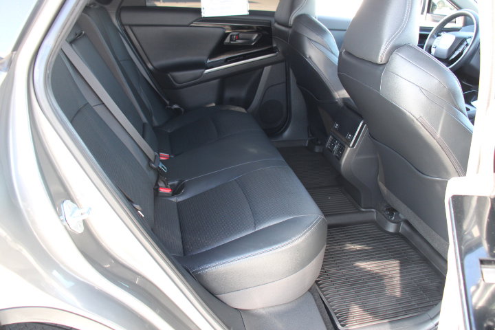 Used 2023 Toyota bZ4X Limited image 17