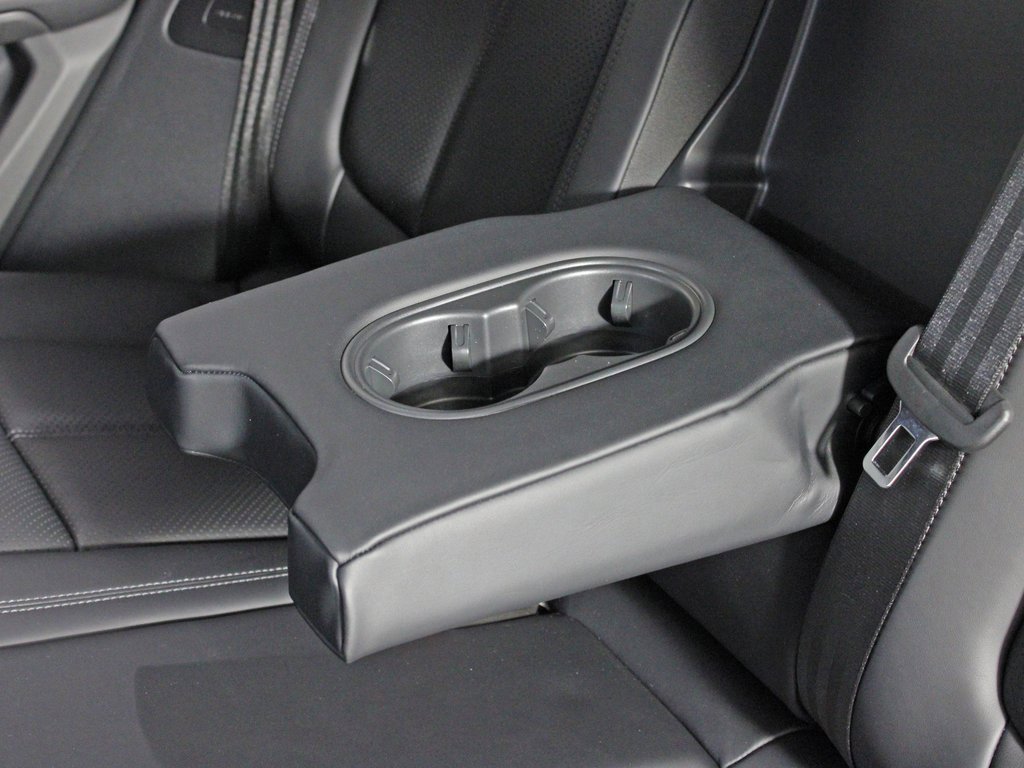 Used 2025 Porsche Macan image 34