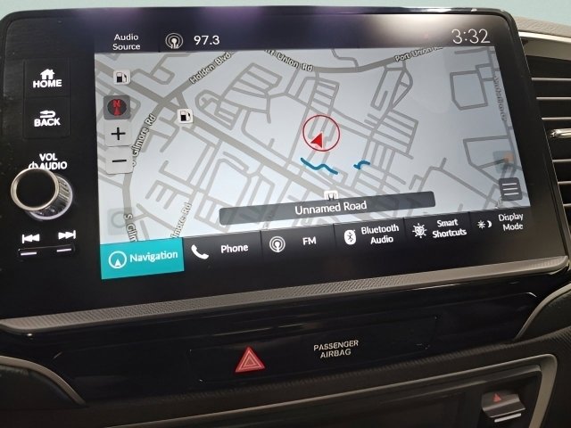 Used 2025 Honda Ridgeline TrailSport image 3