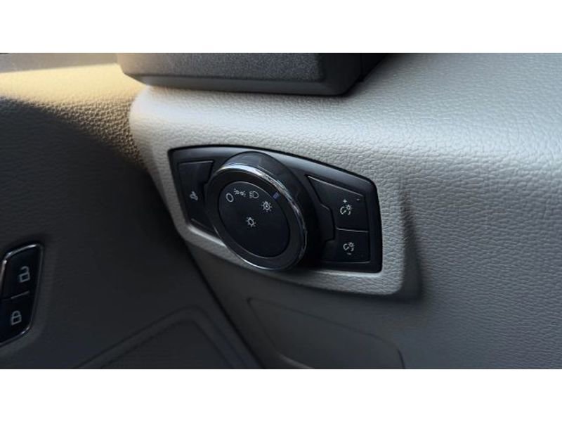 Used 2022 Ford F250 XL w/ Power Equipment Group image 34