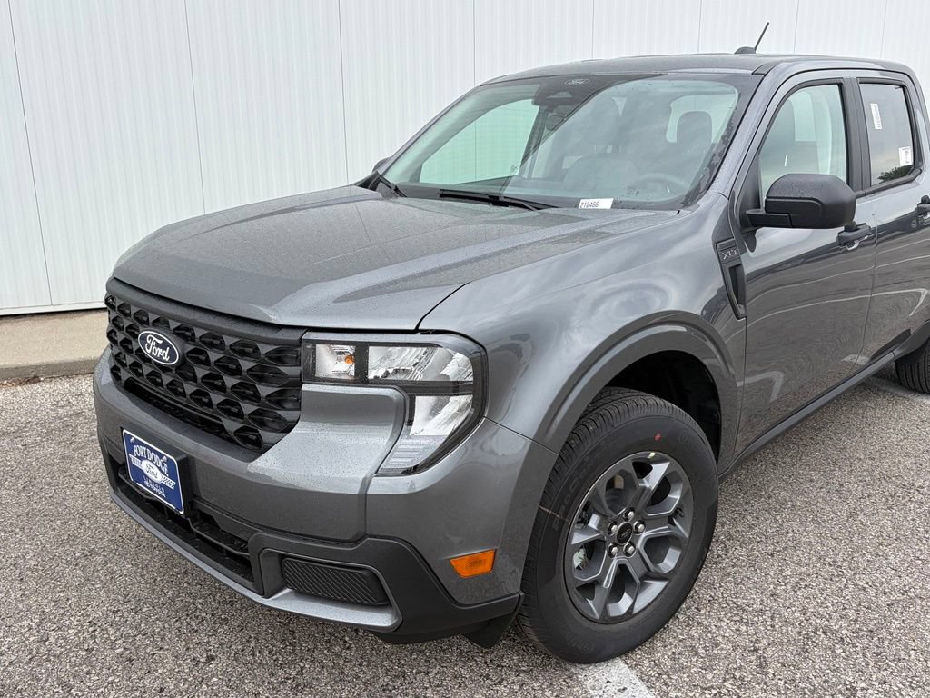 New 2026 Ford Maverick XLT w/ Equipment Group 301A AWD/4WD image 2