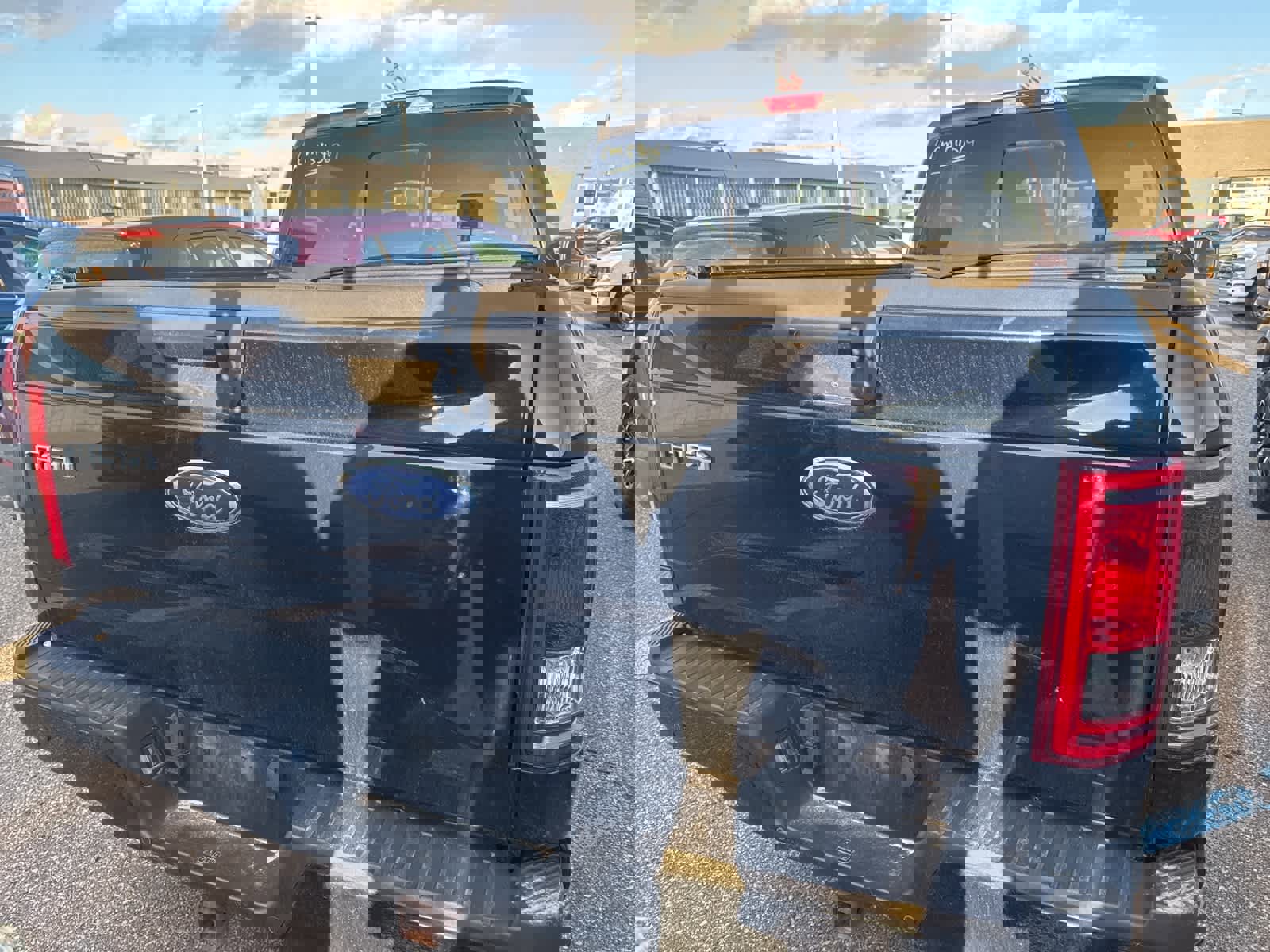 Used 2017 Ford F150 XLT w/ Equipment Group 302A Luxury image 9