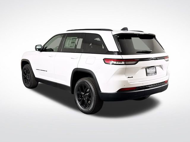 New 2025 Jeep Grand Cherokee Laredo image 5