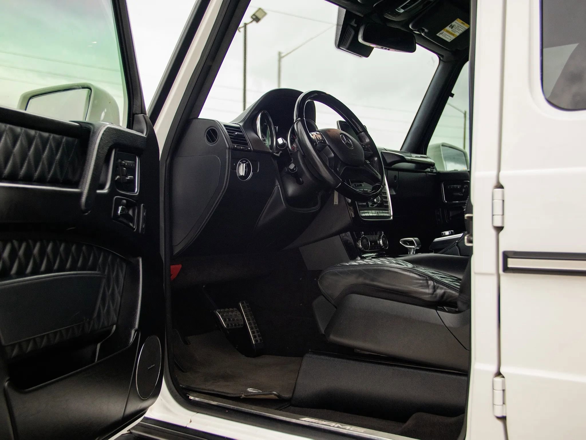 Used 2015 Mercedes-Benz G 63 AMG 4MATIC image 19