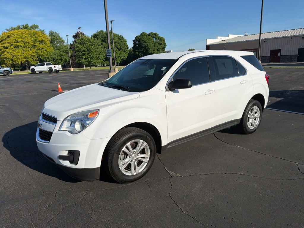 Used 2014 Chevrolet Equinox LS FWD image 2