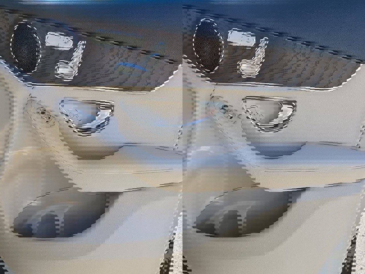 Used 2018 Mercedes-Benz GLC 300 4MATIC image 14