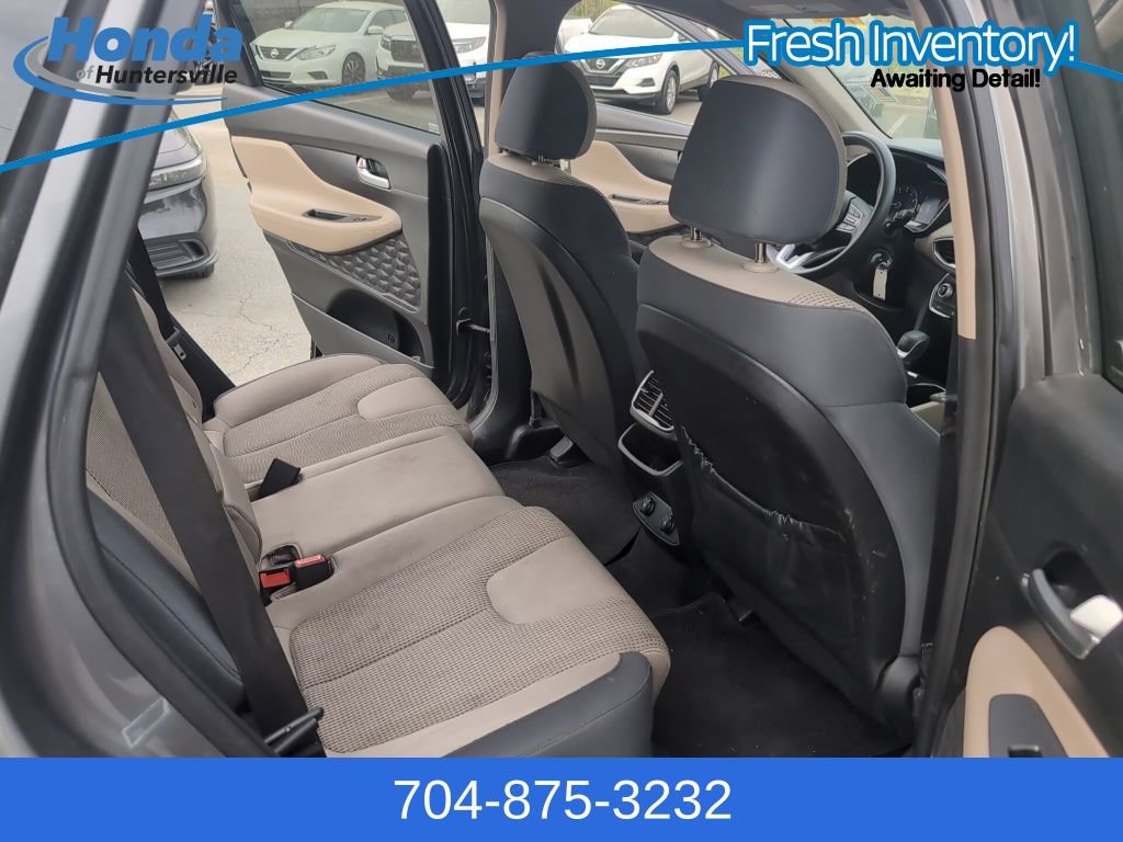 Used 2019 Hyundai Santa Fe SE image 14