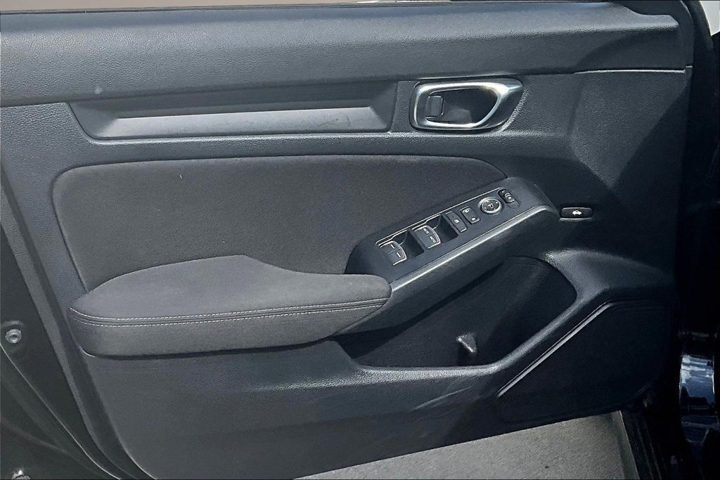 Used 2025 Honda Civic Sport image 18