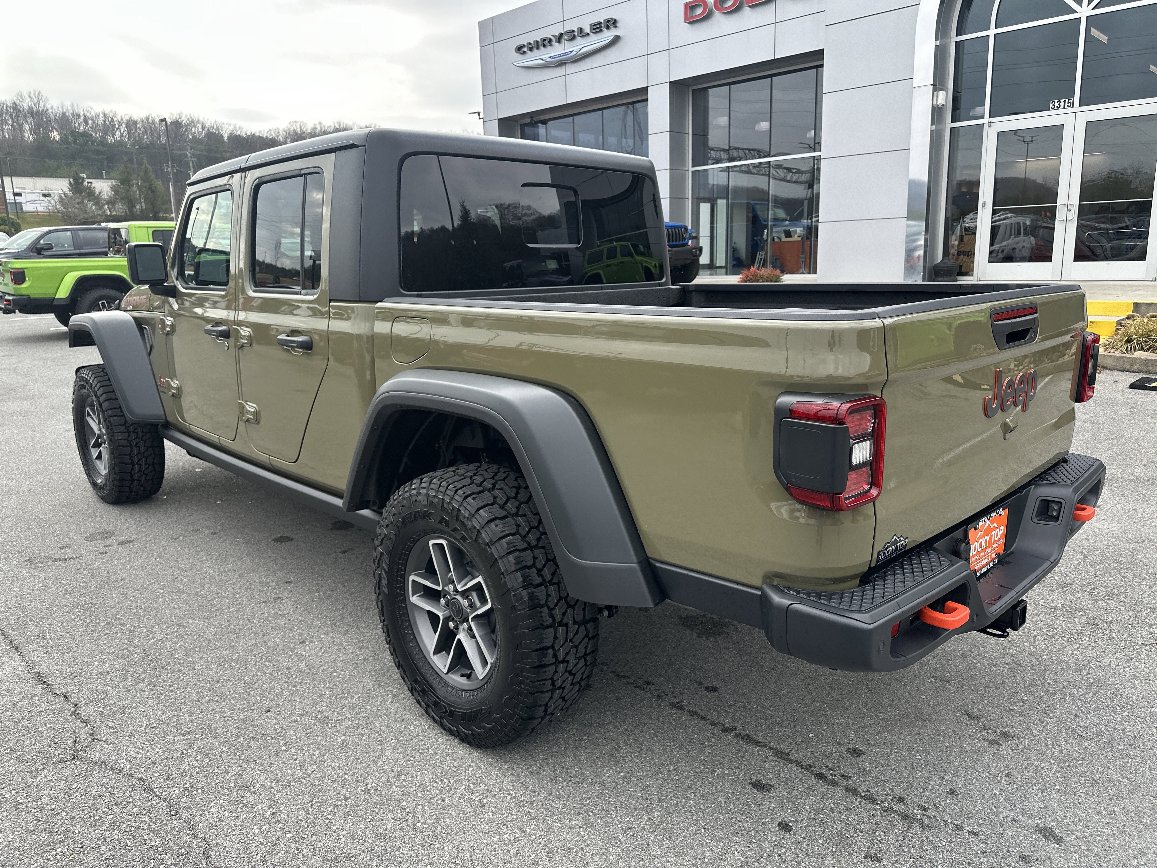 New 2026 Jeep Gladiator Mojave w/ Safety Group AWD/4WD image 10