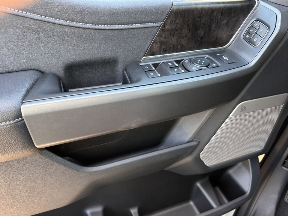 New 2025 Ford F350 Lariat w/ Lariat Ultimate Package image 38