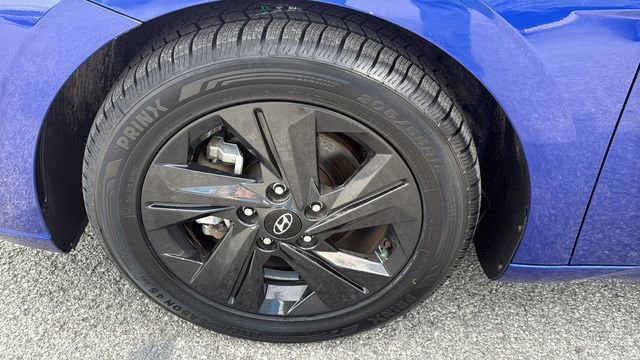 Used 2023 Hyundai Elantra SEL FWD image 11