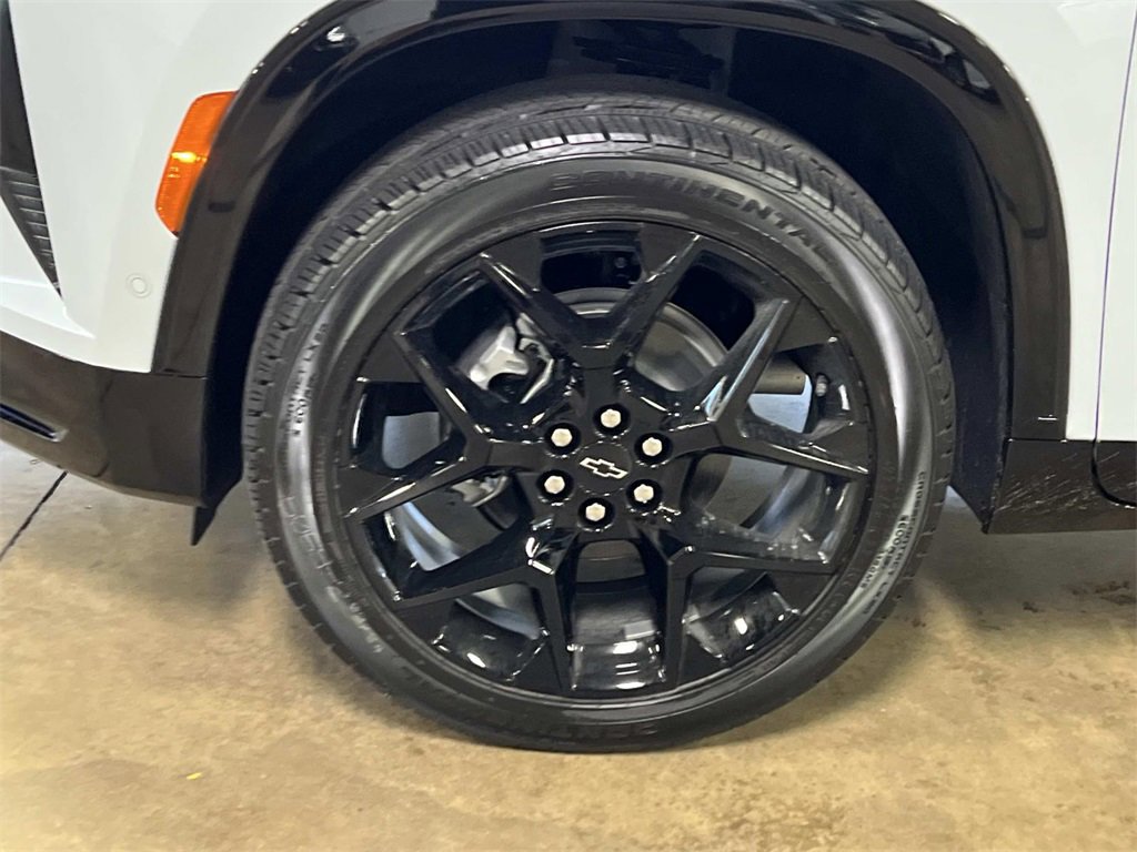 New 2026 Chevrolet Traverse RS w/ LPO, Floor Liner Package image 26