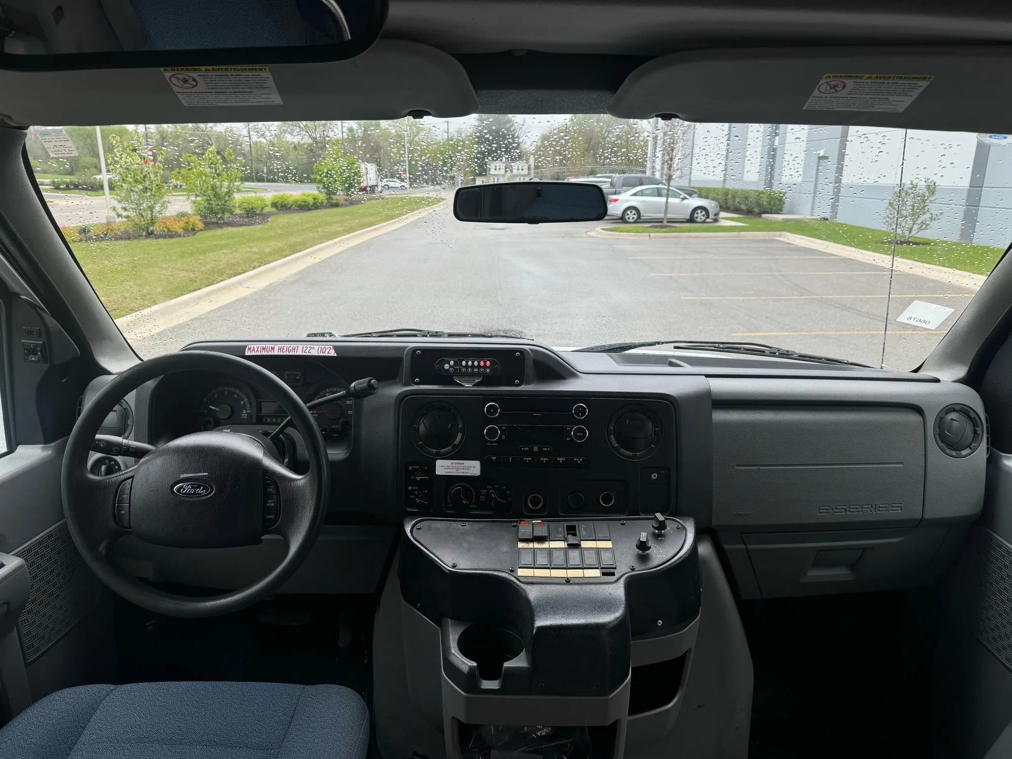 Used 2011 Ford E-450 and Econoline 450 Super Duty w/ Shuttle Bus Prep Pkg image 9