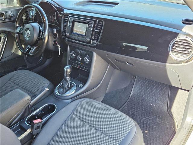 Used 2017 Volkswagen Beetle 1.8T S image 20