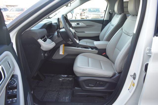New 2026 Ford Explorer Active w/ Active Comfort Package image 13