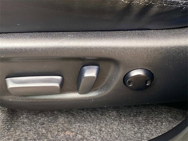 Used 2013 Toyota RAV4 Limited image 14