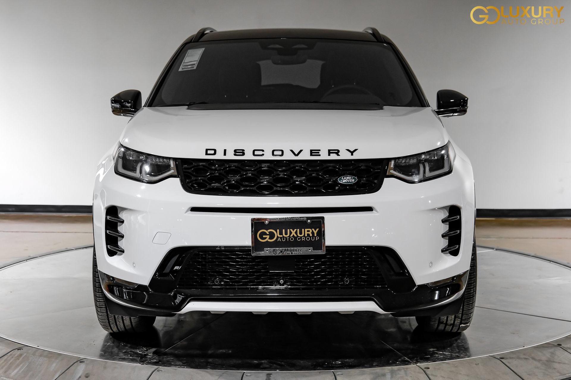 Used 2024 Land Rover Discovery Sport Dynamic SE AWD/4WD image 7