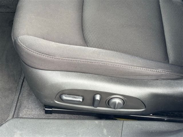 Used 2023 Chevrolet Malibu LT FWD image 17