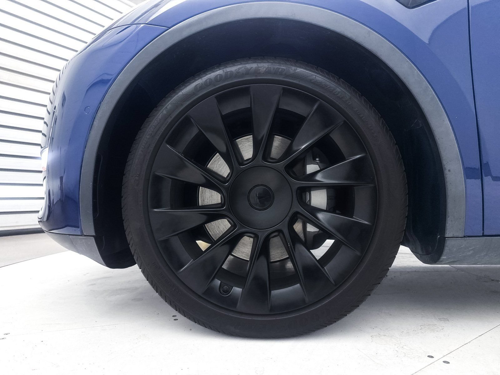 Used 2021 Tesla Model Y Long Range AWD/4WD image 21