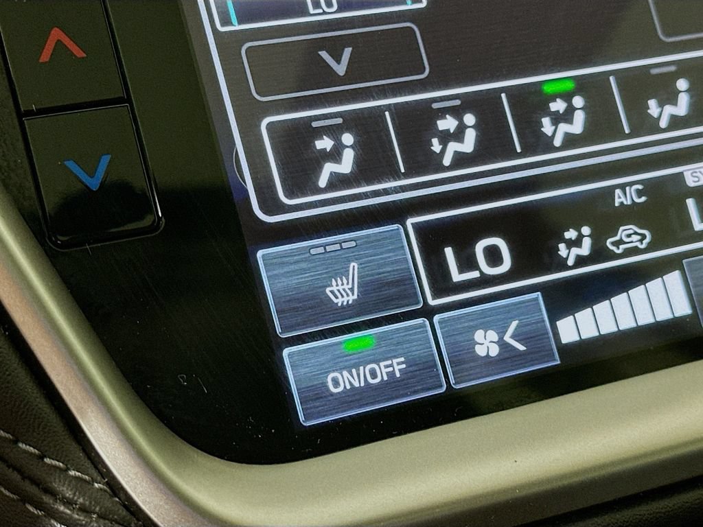 Certified 2025 Subaru Outback Limited AWD/4WD image 27