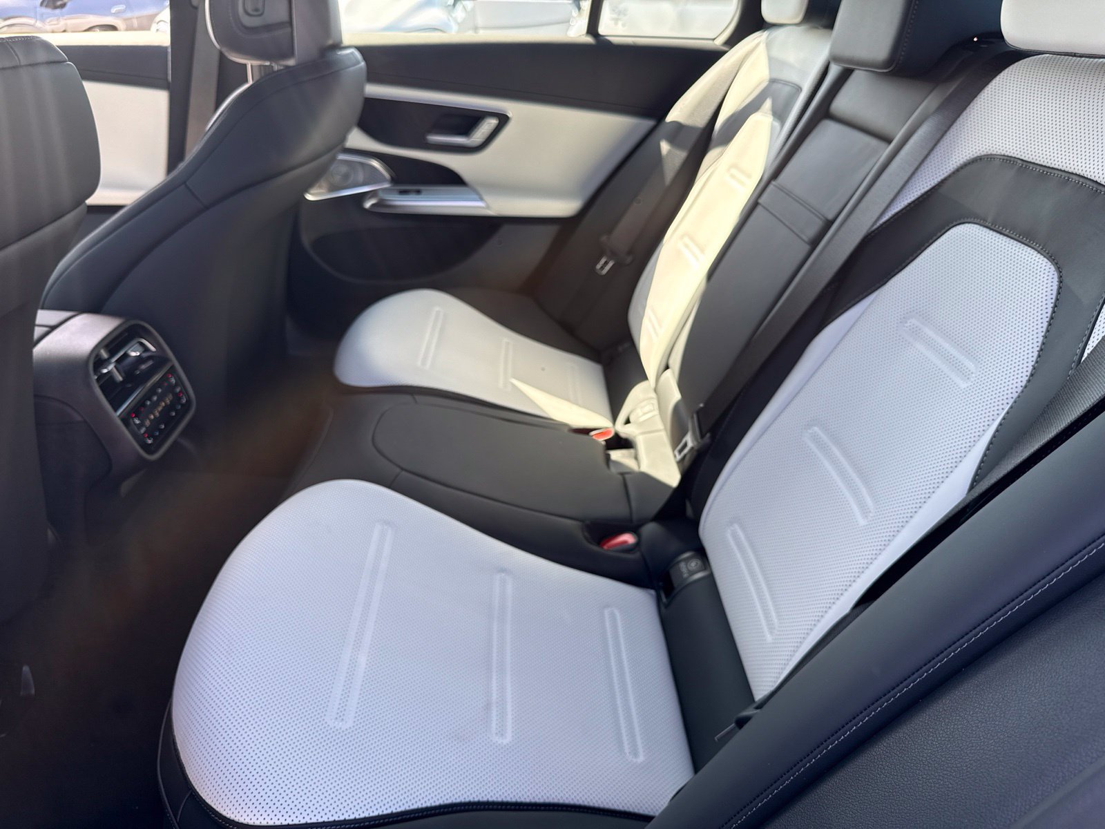New 2027 Mercedes-Benz E 53 AMG e 4MATIC Sedan image 26