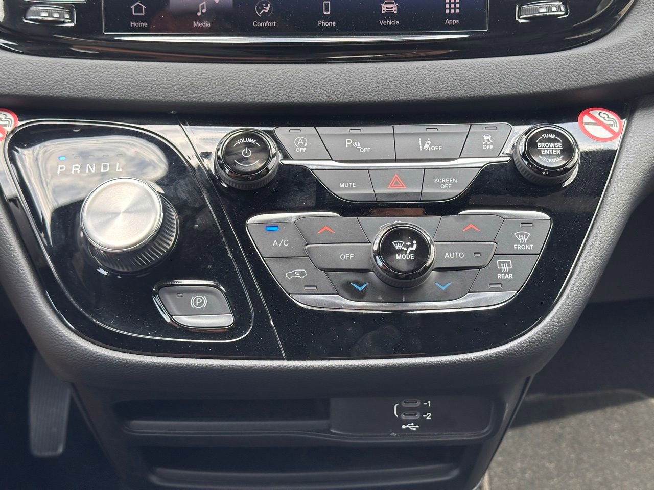 Used 2026 Chrysler Pacifica Select image 35