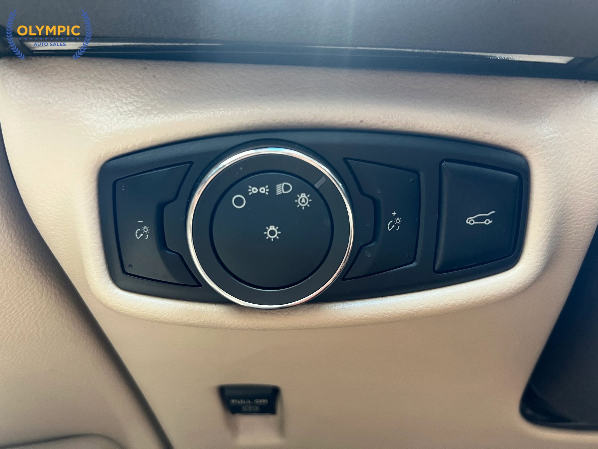 Used 2016 Lincoln MKZ w/ Equipment Group 200A Select FWD image 35