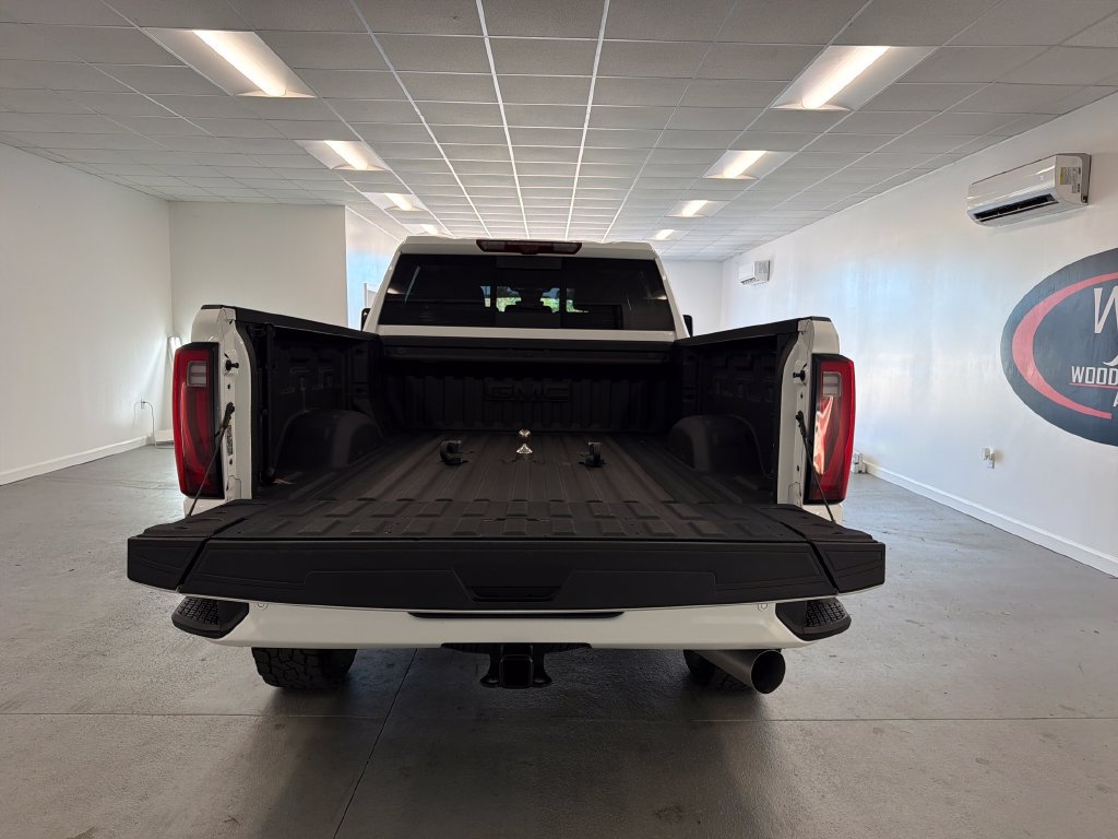 Used 2025 GMC Sierra 3500 Denali w/ Technology Package AWD/4WD image 7