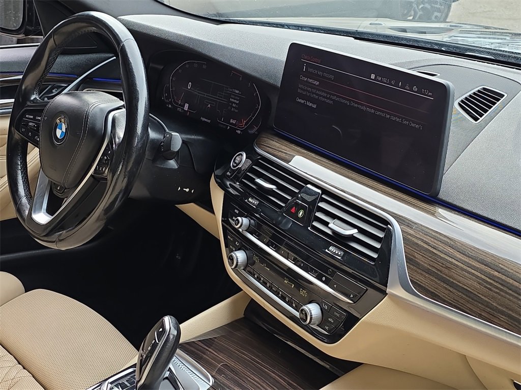 Used 2021 BMW 530i xDrive w/ Convenience Package image 17