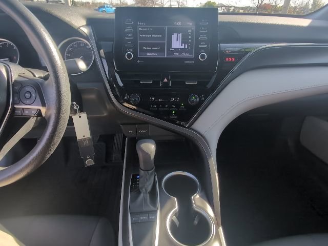 Used 2024 Toyota Camry LE FWD image 21